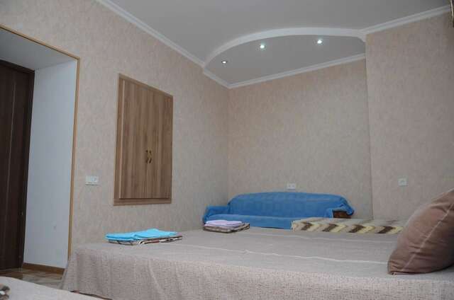 Хостелы Kutaisi Best Guest House Кутаиси-23